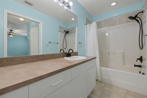 Casa en venta en Cape Coral, Florida, 3 dormitorios, 146.6 m2 № 1301990 - foto 16