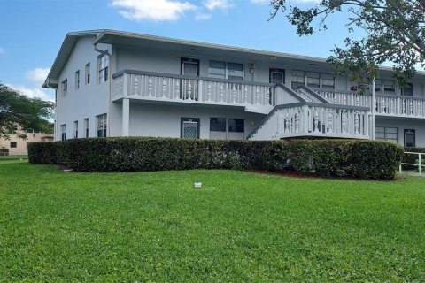 Condo in Deerfield Beach, Florida, 1 bedroom  № 950263 - photo 8