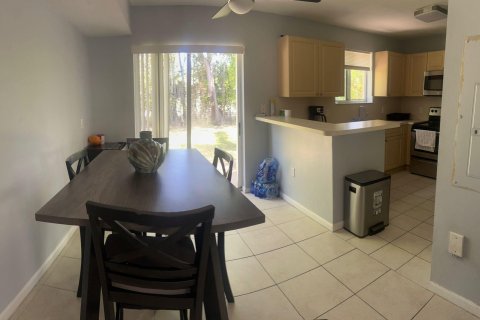 Condo in West Palm Beach, Florida, 3 bedrooms  № 1120092 - photo 16