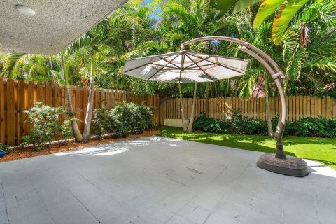 Townhouse in Delray Beach, Florida 3 bedrooms, 181.16 sq.m. № 1120178 - photo 18