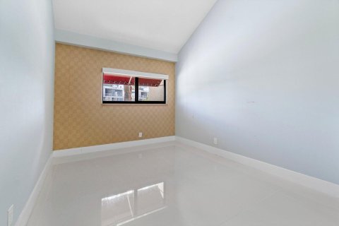 Adosado en venta en Delray Beach, Florida, 3 dormitorios, 181.16 m2 № 1120178 - foto 21
