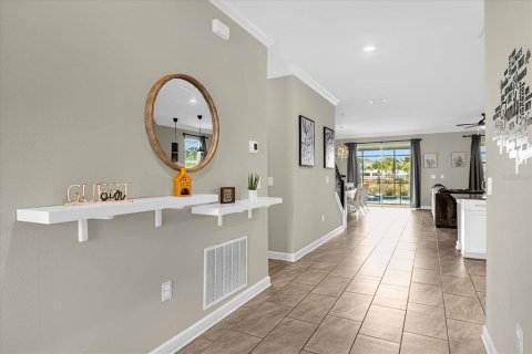 Casa en venta en Kissimmee, Florida, 8 dormitorios, 398.46 m2 № 890973 - foto 3