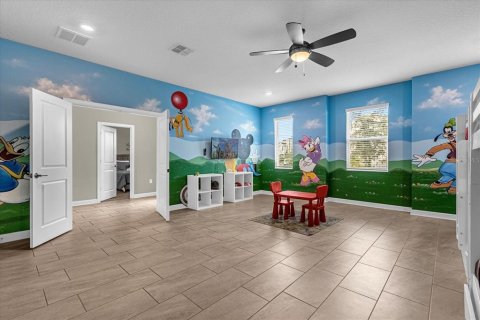 Casa en venta en Kissimmee, Florida, 8 dormitorios, 398.46 m2 № 890973 - foto 8