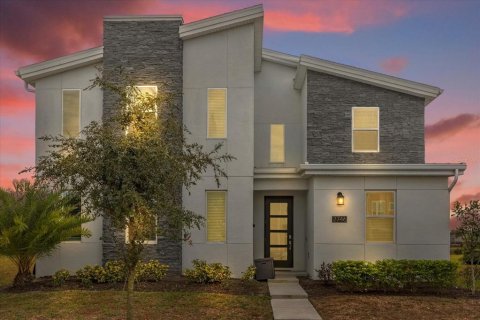 Villa ou maison à vendre à Kissimmee, Floride: 8 chambres, 398.46 m2 № 890973 - photo 1
