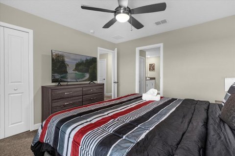 Casa en venta en Kissimmee, Florida, 8 dormitorios, 398.46 m2 № 890973 - foto 22