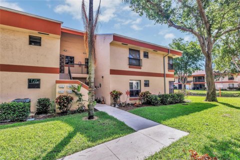 Copropriété à vendre à Coconut Creek, Floride: 3 chambres, 101.54 m2 № 1186578 - photo 10