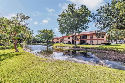 Copropriété à vendre à Coconut Creek, Floride: 3 chambres, 101.54 m2 № 1186578 - photo 13