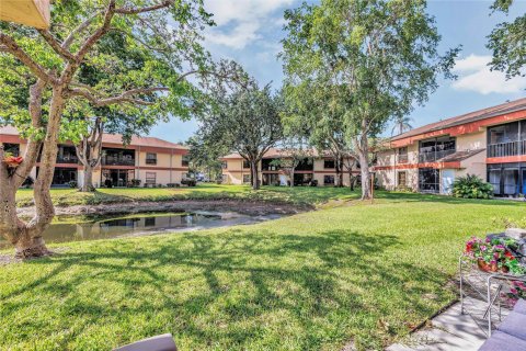 Copropriété à vendre à Coconut Creek, Floride: 3 chambres, 101.54 m2 № 1186578 - photo 14