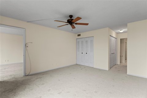 House in Margate, Florida 2 bedrooms, 101.26 sq.m. № 1186304 - photo 13