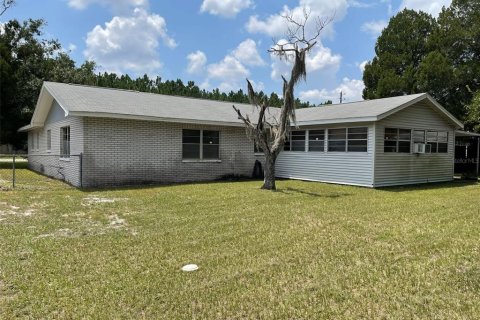 House in Lutz, Florida 4 bedrooms, 178 sq.m. № 1371387 - photo 3