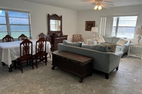 Casa en venta en Lutz, Florida, 4 dormitorios, 178 m2 № 1371387 - foto 4