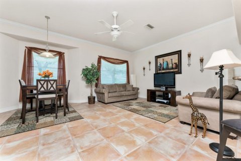 House in Port Charlotte, Florida 3 bedrooms, 162.11 sq.m. № 436727 - photo 11