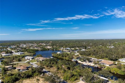 Terreno en venta en Port Charlotte, Florida № 885393 - foto 9