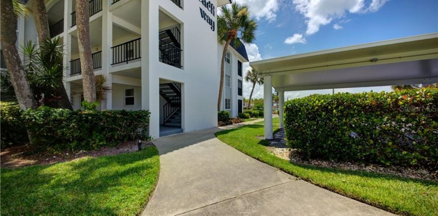 Condominio en Sarasota, Florida, 2 dormitorios  № 234855