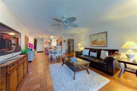 Copropriété à louer à Sarasota, Floride: 2 chambres, 109.81 m2 № 234855 - photo 9