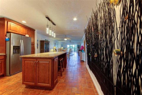 Condo in Sarasota, Florida, 2 bedrooms  № 234855 - photo 5