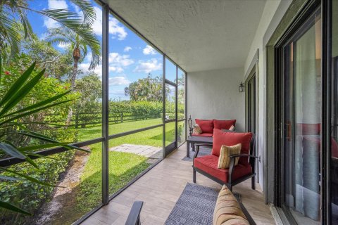 Condo in Wellington, Florida, 2 bedrooms  № 1011624 - photo 22