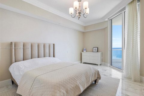 Condo in Sunny Isles Beach, Florida, 2 bedrooms  № 1382043 - photo 19