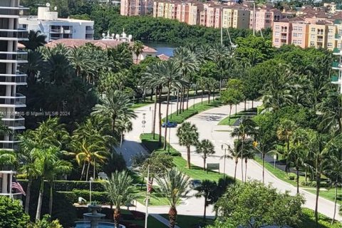 Condominio en venta en Aventura, Florida, 2 dormitorios, 167.22 m2 № 1382042 - foto 4