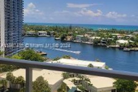 Copropriété à vendre à Aventura, Floride: 2 chambres, 167.22 m2 № 1382042 - photo 2