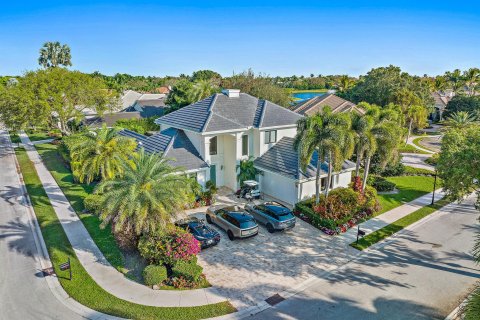 Villa ou maison à vendre à Palm Beach Gardens, Floride: 5 chambres, 309.36 m2 № 728479 - photo 1