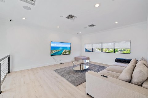 Casa en venta en Palm Beach Gardens, Florida, 5 dormitorios, 309.36 m2 № 728479 - foto 10