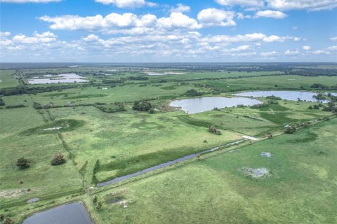 Terreno en venta en Okeechobee, Florida № 1275477 - foto 6