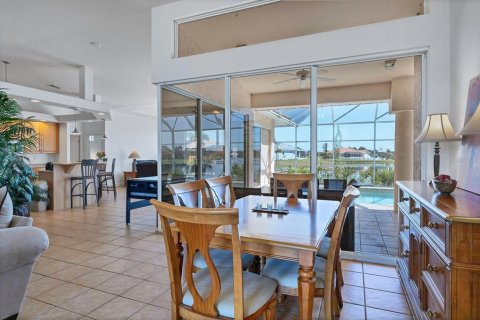 Villa ou maison à vendre à Punta Gorda, Floride: 3 chambres, 211.54 m2 № 1258969 - photo 8