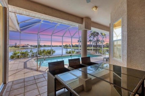 Villa ou maison à vendre à Punta Gorda, Floride: 3 chambres, 211.54 m2 № 1258969 - photo 19