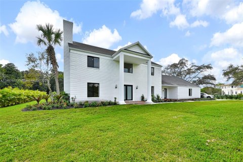 Casa en venta en Southwest Ranches, Florida, 5 dormitorios, 380.43 m2 № 880549 - foto 9