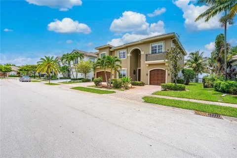 Villa ou maison à vendre à Miramar, Floride: 6 chambres, 418.43 m2 № 1150887 - photo 7