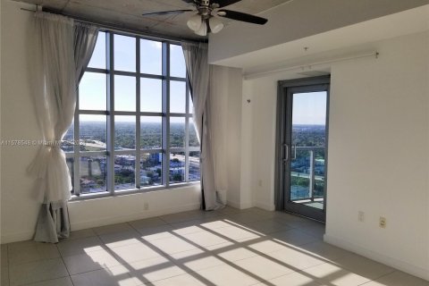 Condo in Miami, Florida, 2 bedrooms  № 1150975 - photo 7