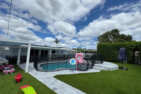 Villa ou maison à vendre à Hollywood, Floride: 3 chambres, 123 m2 № 1162457 - photo 6