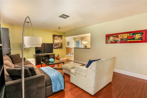 Casa en venta en Hollywood, Florida, 3 dormitorios, 180.6 m2 № 858231 - foto 7