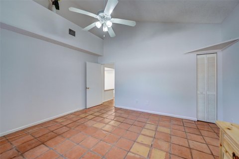 Villa ou maison à vendre à Deerfield Beach, Floride: 3 chambres, 157.38 m2 № 786199 - photo 12