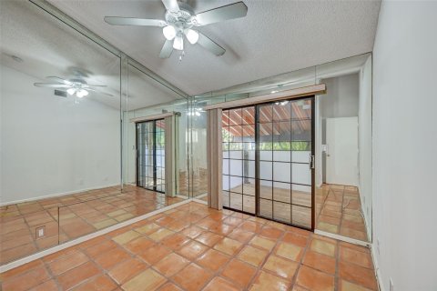 Villa ou maison à vendre à Deerfield Beach, Floride: 3 chambres, 157.38 m2 № 786199 - photo 5