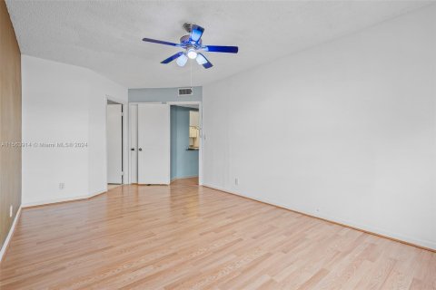 Copropriété à vendre à Doral, Floride: 2 chambres, 96.25 m2 № 1099325 - photo 14