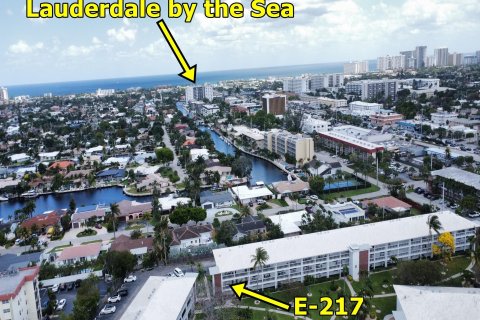 Condominio en venta en Fort Lauderdale, Florida, 2 dormitorios, 81.29 m2 № 1092282 - foto 24