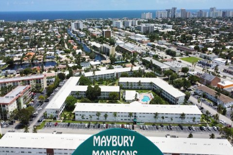 Copropriété à vendre à Fort Lauderdale, Floride: 2 chambres, 81.29 m2 № 1092282 - photo 25