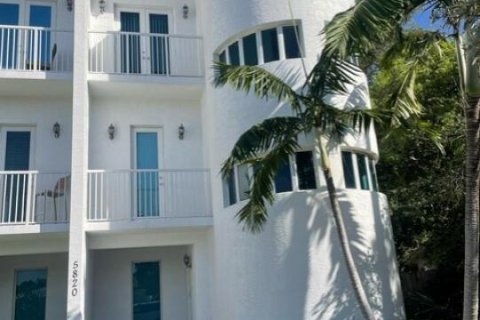 Touwnhouse à louer à West Palm Beach, Floride: 2 chambres, 728.17 m2 № 876406 - photo 8