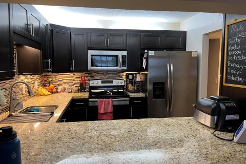 Condo in Deerfield Beach, Florida, 2 bedrooms  № 1180172 - photo 16