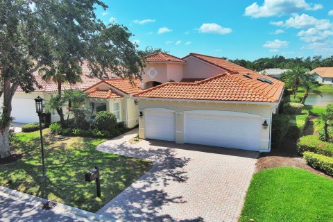 House in Jupiter, Florida 4 bedrooms, 269.32 sq.m. № 1146558 - photo 5