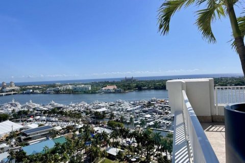 Condominio en venta en West Palm Beach, Florida, 1 dormitorio, 83.61 m2 № 1146561 - foto 10