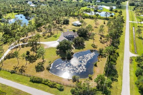 Casa en venta en Myakka City, Florida, 4 dormitorios, 352.84 m2 № 1379942 - foto 1