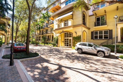 Condo in Wilton Manors, Florida, 2 bedrooms  № 1182031 - photo 10