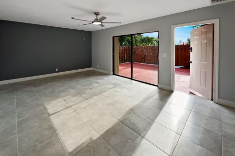 Touwnhouse à vendre à Jupiter, Floride: 2 chambres, 124.86 m2 № 1181954 - photo 11