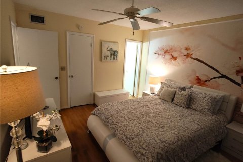 Condo in Pompano Beach, Florida, 2 bedrooms  № 1160769 - photo 13