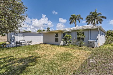 Villa ou maison à vendre à West Palm Beach, Floride: 3 chambres, 146.79 m2 № 1160768 - photo 5