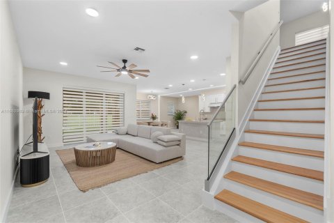 Casa en venta en Hollywood, Florida, 5 dormitorios, 232.35 m2 № 1410864 - foto 3