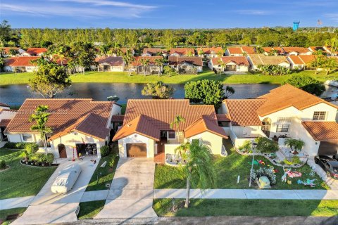 Casa en venta en Deerfield Beach, Florida, 3 dormitorios, 124.21 m2 № 908747 - foto 19